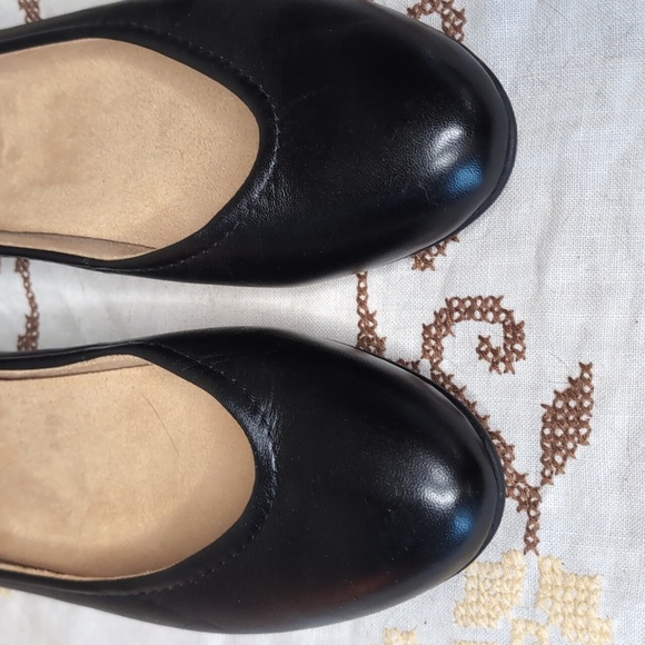 Sz 10 Naturalizer Black Leather Women's Flats - Picture 5 of 7